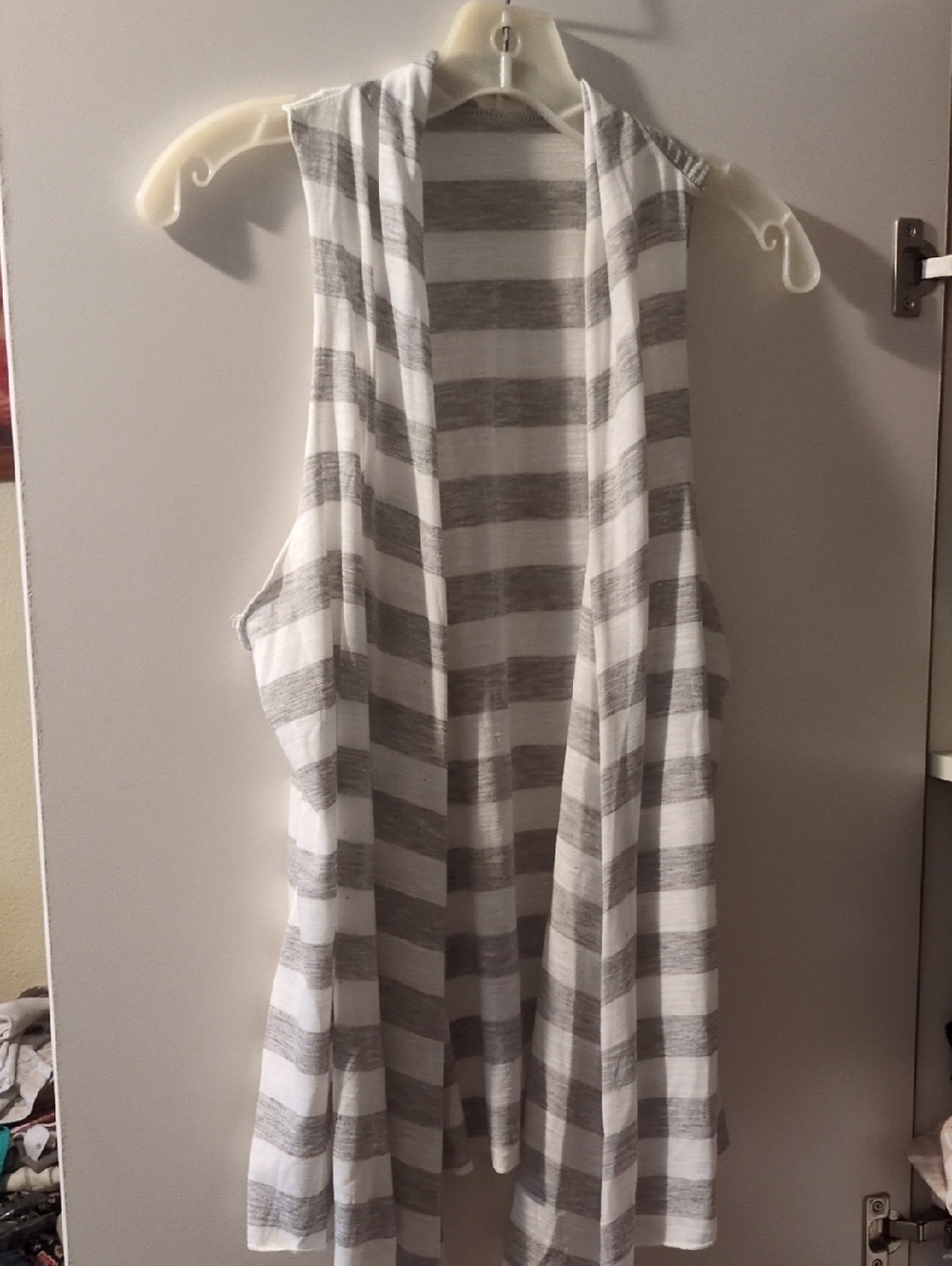 Striped Sleeveless Cardigan Vest in White and Gray